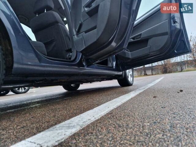 Синій Опель Астра, об'ємом двигуна 1.25 л та пробігом 275 тис. км за 3700 $, фото 29 на Automoto.ua