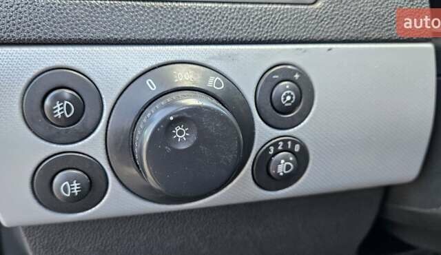 Опель Астра 2006 в Киеве на Automoto.ua Синий Опель Астра, объемом двигателя 1.6 л и пробегом 361 тыс. км за 3800 $, фото 8 на Automoto.ua