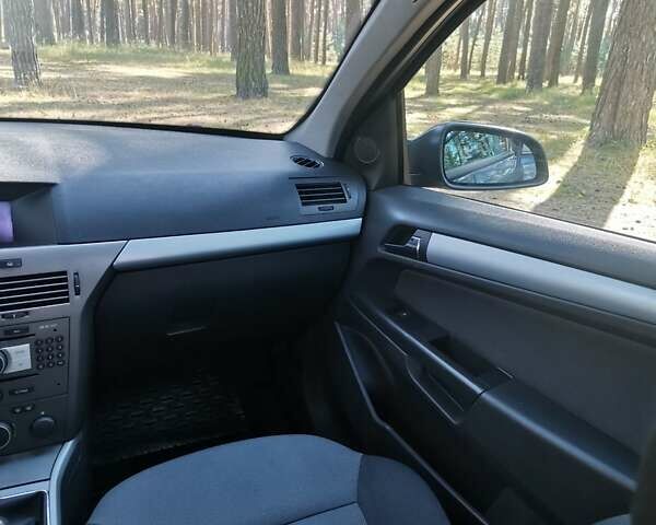 Синий Опель Астра, объемом двигателя 1.36 л и пробегом 243 тыс. км за 4850 $, фото 20 на Automoto.ua