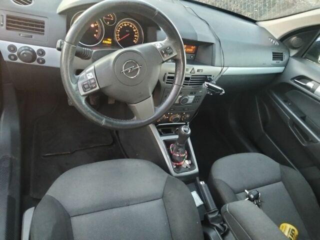 Синій Опель Астра, об'ємом двигуна 1.6 л та пробігом 240 тис. км за 4500 $, фото 9 на Automoto.ua