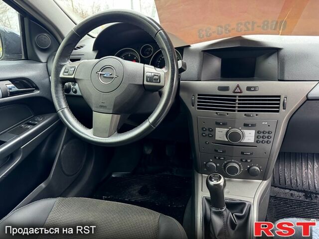 Синий Опель Астра, объемом двигателя 1.3 л и пробегом 191 тыс. км за 4550 $, фото 8 на Automoto.ua