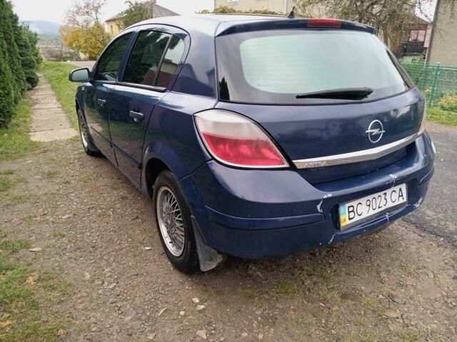 Синий Опель Астра, объемом двигателя 1.4 л и пробегом 345 тыс. км за 2800 $, фото 4 на Automoto.ua