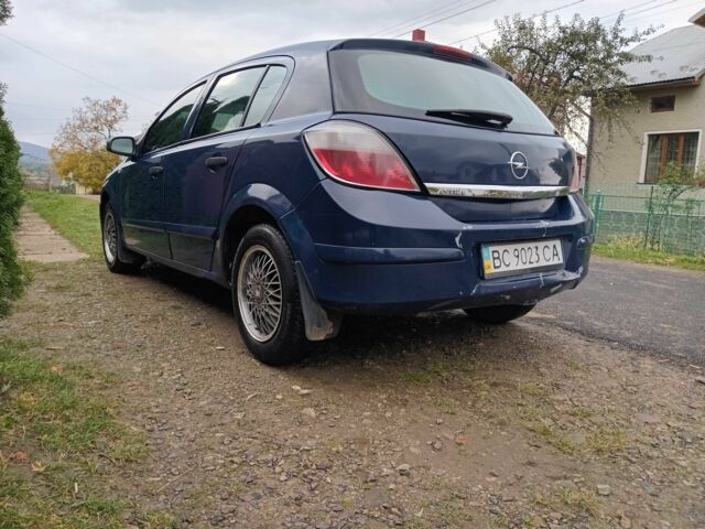 Синий Опель Астра, объемом двигателя 1.4 л и пробегом 345 тыс. км за 2800 $, фото 6 на Automoto.ua