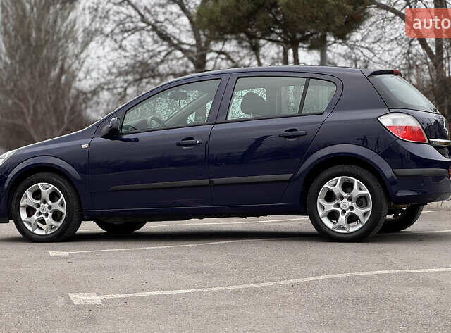 Синій Опель Астра, об'ємом двигуна 1.8 л та пробігом 217 тис. км за 5299 $, фото 13 на Automoto.ua