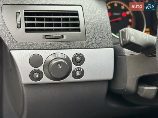 Опель Астра 2006 в Сумах на Automoto.ua Синий Опель Астра, объемом двигателя 1.6 л и пробегом 265 тыс. км за 4700 $, фото 17 на Automoto.ua