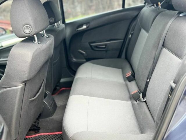 Синий Опель Астра, объемом двигателя 1.6 л и пробегом 220 тыс. км за 4999 $, фото 7 на Automoto.ua