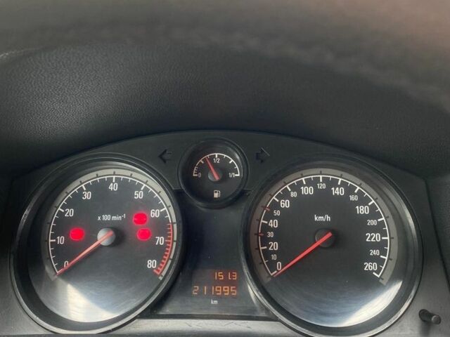 Синий Опель Астра, объемом двигателя 1.4 л и пробегом 200 тыс. км за 3350 $, фото 6 на Automoto.ua