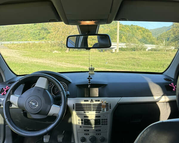 Синій Опель Астра, об'ємом двигуна 1.6 л та пробігом 213 тис. км за 4200 $, фото 5 на Automoto.ua