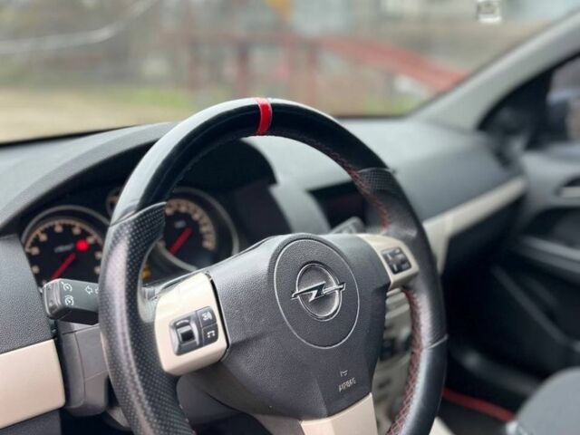 Синий Опель Астра, объемом двигателя 1.6 л и пробегом 220 тыс. км за 4999 $, фото 6 на Automoto.ua