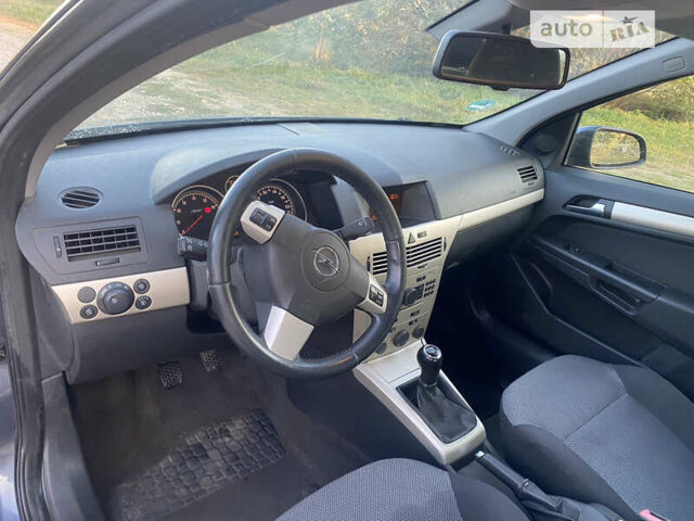 Синий Опель Астра, объемом двигателя 1.6 л и пробегом 237 тыс. км за 4900 $, фото 7 на Automoto.ua