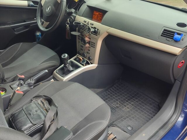 Синій Опель Астра, об'ємом двигуна 1.6 л та пробігом 233 тис. км за 6000 $, фото 2 на Automoto.ua