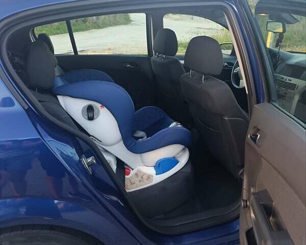 Синій Опель Астра, об'ємом двигуна 1.9 л та пробігом 160 тис. км за 5800 $, фото 5 на Automoto.ua