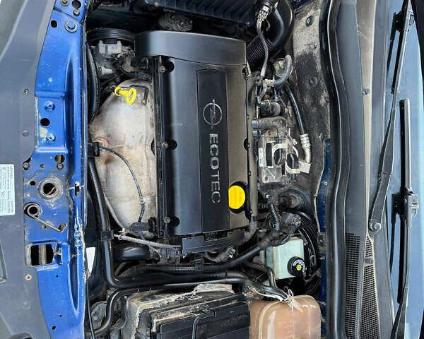 Синий Опель Астра, объемом двигателя 1.6 л и пробегом 230 тыс. км за 3700 $, фото 7 на Automoto.ua