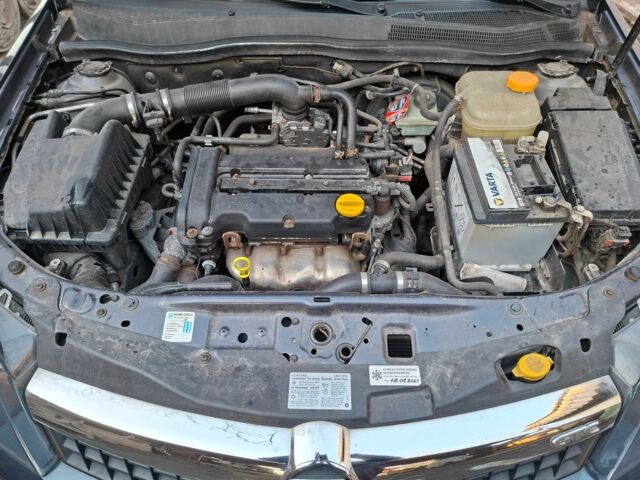 Синий Опель Астра, объемом двигателя 1.4 л и пробегом 252 тыс. км за 4500 $, фото 5 на Automoto.ua