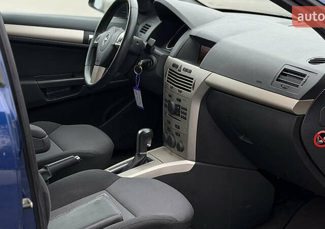 Синий Опель Астра, объемом двигателя 1.8 л и пробегом 181 тыс. км за 5999 $, фото 55 на Automoto.ua