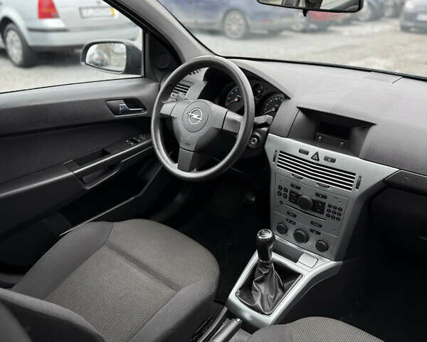 Синій Опель Астра, об'ємом двигуна 1.4 л та пробігом 134 тис. км за 4999 $, фото 111 на Automoto.ua