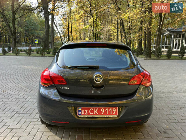 Синий Опель Астра, объемом двигателя 1.6 л и пробегом 144 тыс. км за 6800 $, фото 4 на Automoto.ua