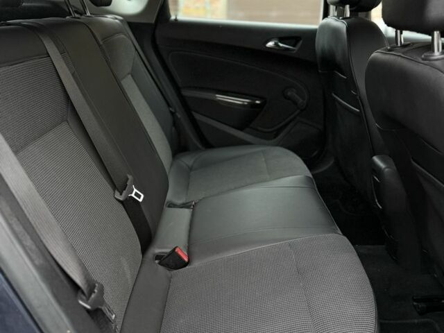 Опель Астра 2009 в Луцке на Automoto.ua Синий Опель Астра, объемом двигателя 1.6 л и пробегом 144 тыс. км за 6600 $, фото 4 на Automoto.ua