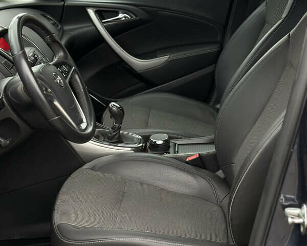 Синий Опель Астра, объемом двигателя 1.6 л и пробегом 144 тыс. км за 6850 $, фото 4 на Automoto.ua