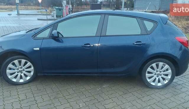 Синий Опель Астра, объемом двигателя 1.6 л и пробегом 246 тыс. км за 6300 $, фото 12 на Automoto.ua