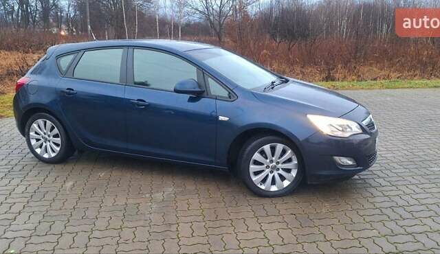 Синий Опель Астра, объемом двигателя 1.6 л и пробегом 246 тыс. км за 6300 $, фото 7 на Automoto.ua