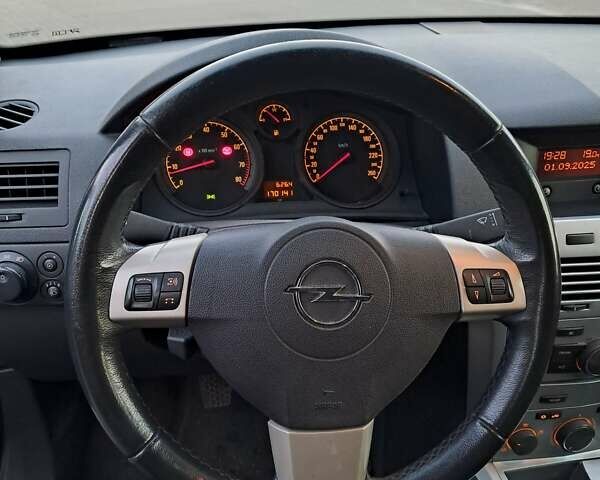 Синій Опель Астра, об'ємом двигуна 1.4 л та пробігом 170 тис. км за 4900 $, фото 16 на Automoto.ua