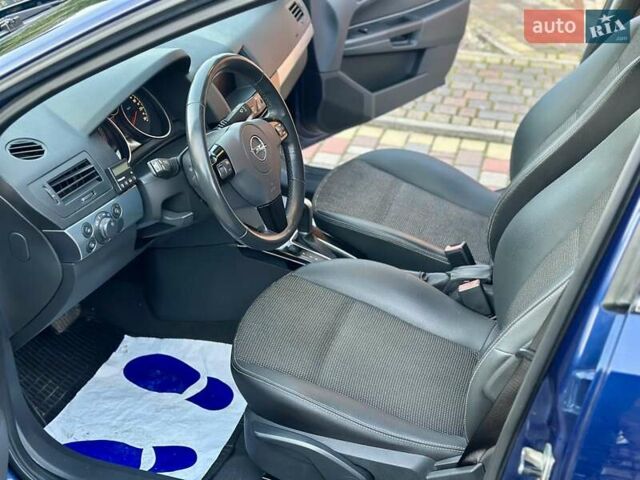 Синій Опель Астра, об'ємом двигуна 1.8 л та пробігом 202 тис. км за 6999 $, фото 17 на Automoto.ua