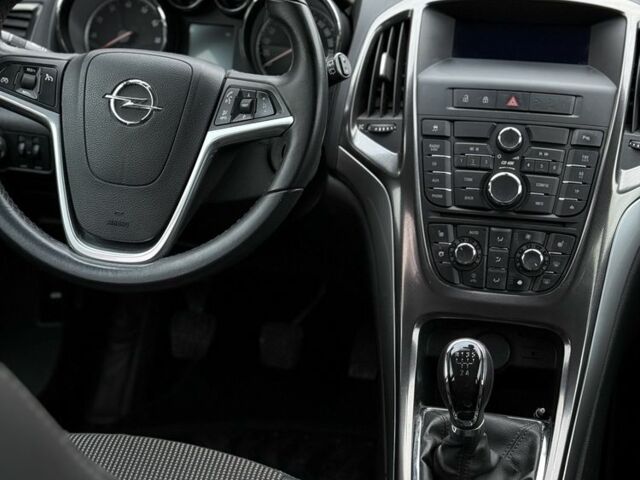 Опель Астра 2009 в Луцке на Automoto.ua Синий Опель Астра, объемом двигателя 1.6 л и пробегом 144 тыс. км за 6600 $, фото 3 на Automoto.ua