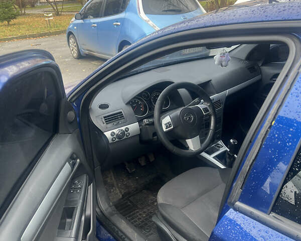 Синий Опель Астра, объемом двигателя 1.8 л и пробегом 248 тыс. км за 4500 $, фото 4 на Automoto.ua