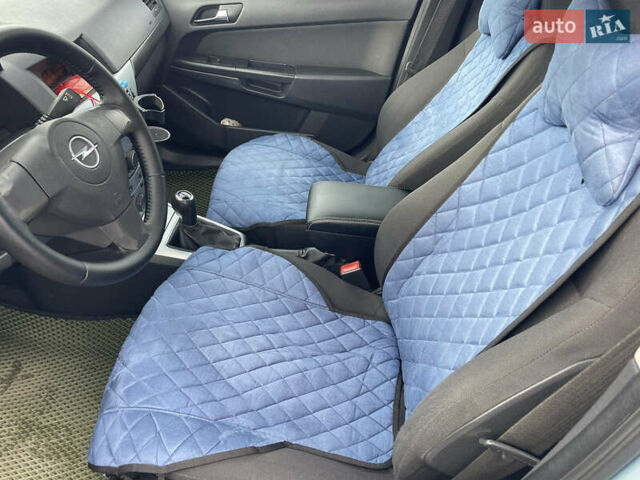 Синий Опель Астра, объемом двигателя 1.36 л и пробегом 204 тыс. км за 4800 $, фото 6 на Automoto.ua