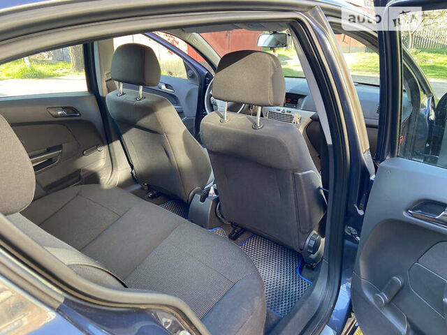 Синій Опель Астра, об'ємом двигуна 1.6 л та пробігом 226 тис. км за 5550 $, фото 2 на Automoto.ua