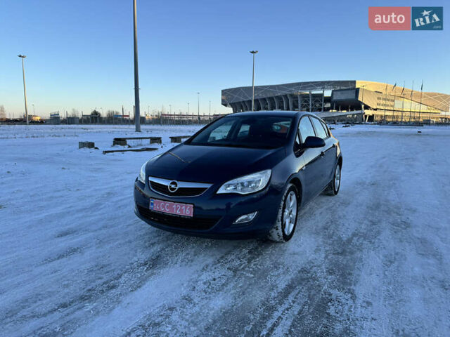 Синій Опель Астра, об'ємом двигуна 1.6 л та пробігом 129 тис. км за 8900 $, фото 1 на Automoto.ua