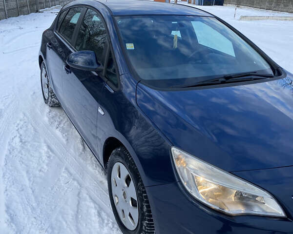 Синий Опель Астра, объемом двигателя 1.6 л и пробегом 135 тыс. км за 6850 $, фото 1 на Automoto.ua