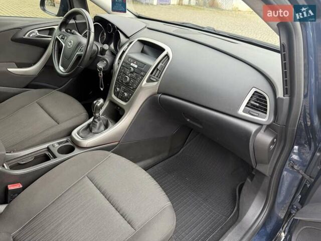 Синий Опель Астра, объемом двигателя 1.69 л и пробегом 140 тыс. км за 6900 $, фото 8 на Automoto.ua