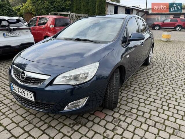 Синий Опель Астра, объемом двигателя 1.69 л и пробегом 140 тыс. км за 7500 $, фото 2 на Automoto.ua