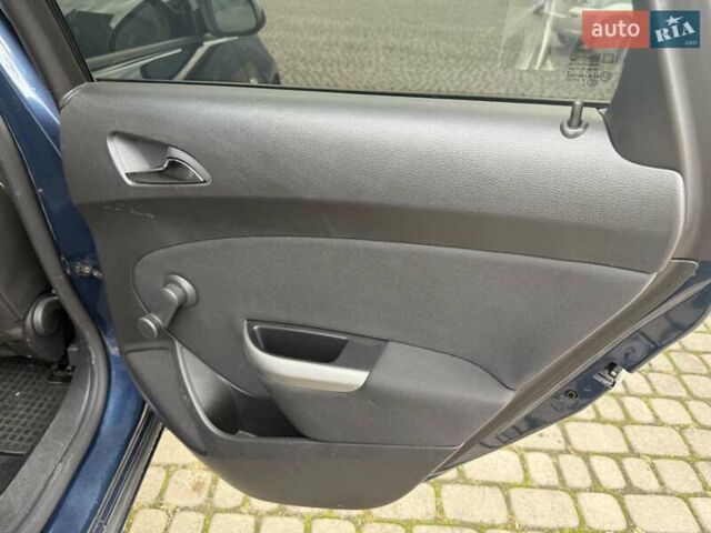 Синий Опель Астра, объемом двигателя 1.69 л и пробегом 140 тыс. км за 6900 $, фото 12 на Automoto.ua