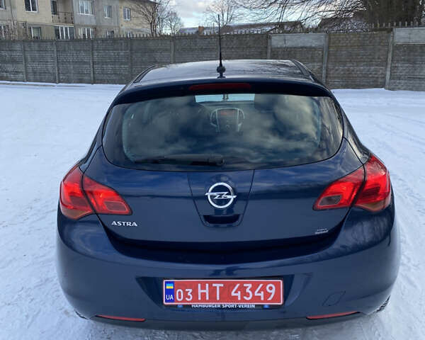 Синий Опель Астра, объемом двигателя 1.6 л и пробегом 135 тыс. км за 6850 $, фото 4 на Automoto.ua