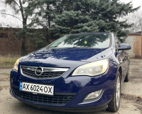 Синій Опель Астра, об'ємом двигуна 1.4 л та пробігом 170 тис. км за 6500 $, фото 11 на Automoto.ua