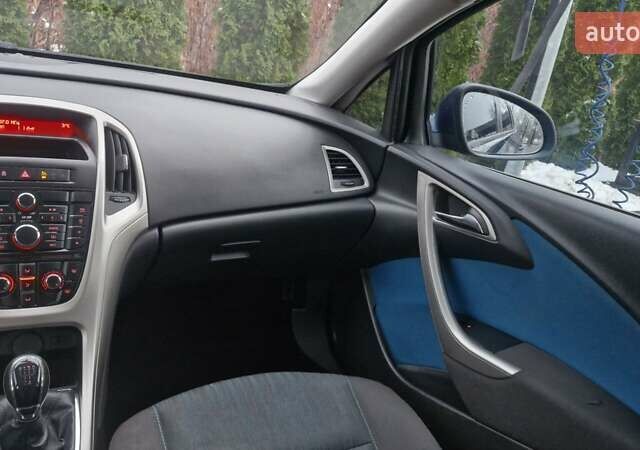 Синій Опель Астра, об'ємом двигуна 1.6 л та пробігом 253 тис. км за 6999 $, фото 31 на Automoto.ua
