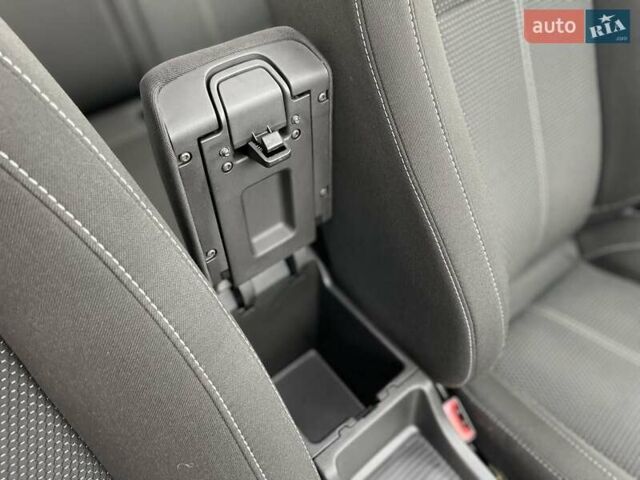 Синий Опель Астра, объемом двигателя 1.6 л и пробегом 169 тыс. км за 10700 $, фото 53 на Automoto.ua