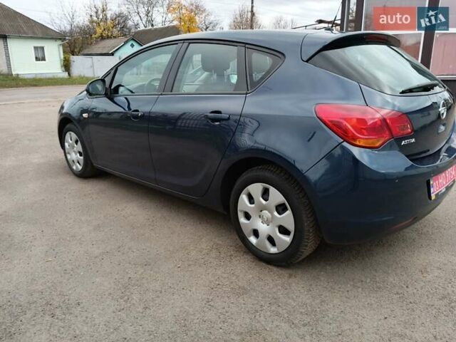 Синий Опель Астра, объемом двигателя 1.6 л и пробегом 250 тыс. км за 6850 $, фото 18 на Automoto.ua