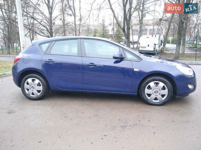 Синий Опель Астра, объемом двигателя 1.4 л и пробегом 217 тыс. км за 7000 $, фото 5 на Automoto.ua