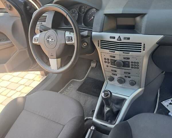 Синій Опель Астра, об'ємом двигуна 1.6 л та пробігом 144 тис. км за 6900 $, фото 13 на Automoto.ua