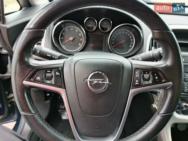 Синий Опель Астра, объемом двигателя 1.6 л и пробегом 250 тыс. км за 6850 $, фото 6 на Automoto.ua