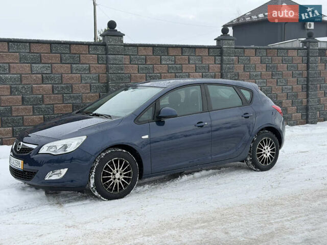 Синий Опель Астра, объемом двигателя 1.4 л и пробегом 170 тыс. км за 5999 $, фото 2 на Automoto.ua