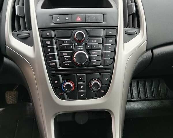 Синий Опель Астра, объемом двигателя 1.6 л и пробегом 250 тыс. км за 6850 $, фото 9 на Automoto.ua