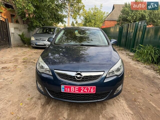 Синій Опель Астра, об'ємом двигуна 1.6 л та пробігом 121 тис. км за 8650 $, фото 4 на Automoto.ua
