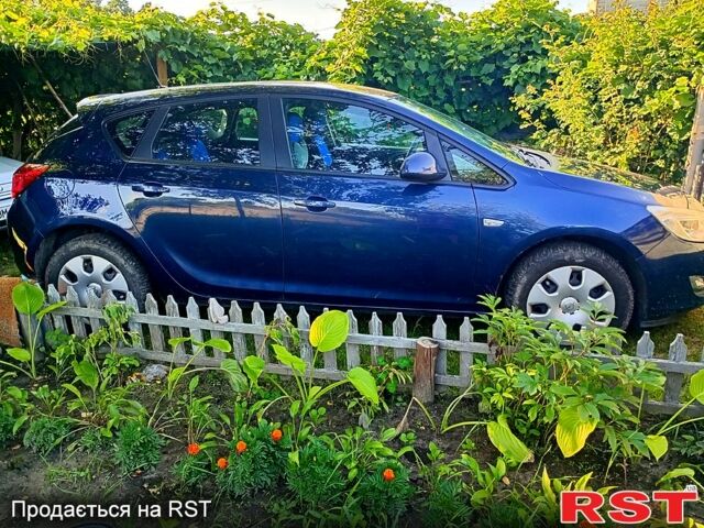 Синий Опель Астра, объемом двигателя 1.4 л и пробегом 210 тыс. км за 6700 $, фото 1 на Automoto.ua