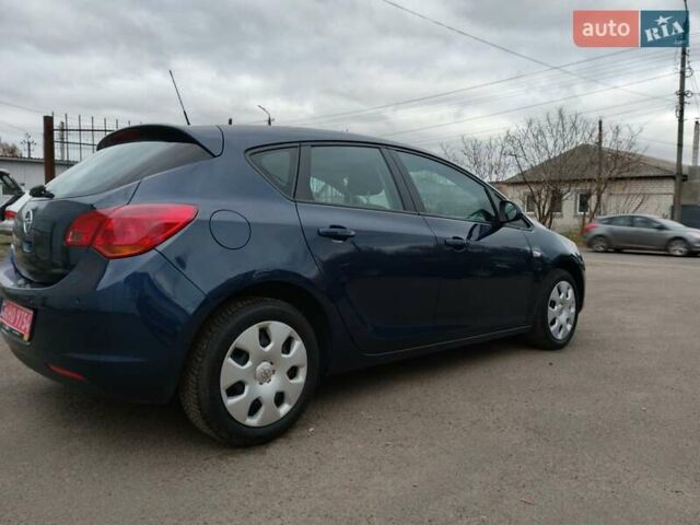 Синий Опель Астра, объемом двигателя 1.6 л и пробегом 250 тыс. км за 6850 $, фото 5 на Automoto.ua