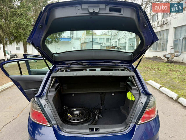 Синий Опель Астра, объемом двигателя 1.6 л и пробегом 240 тыс. км за 5999 $, фото 25 на Automoto.ua